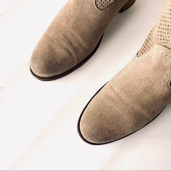 ITALIAN SOFT SUEDE BLOCK BOOTIES MADE IN ITALY - Picture 13 of 16